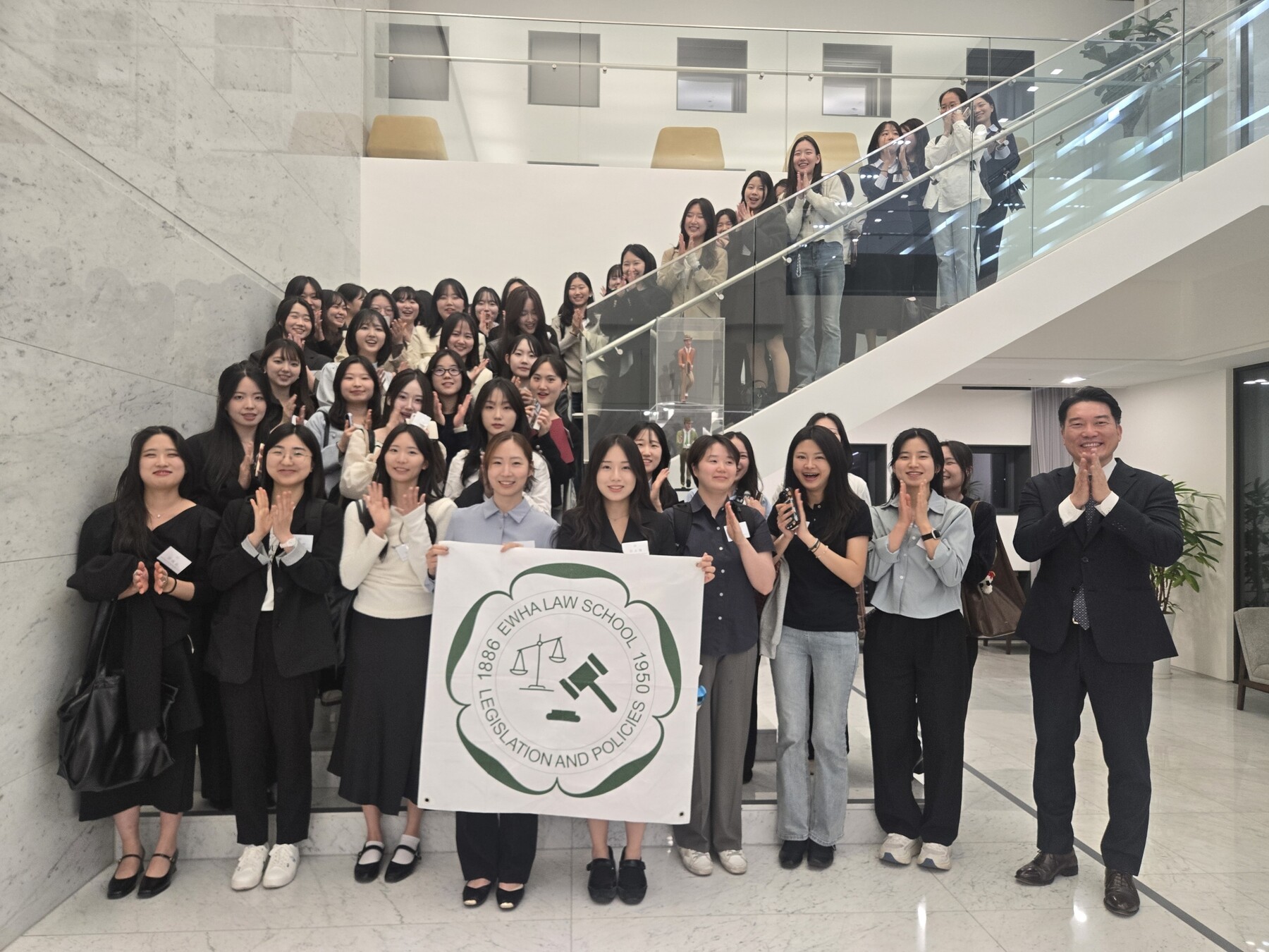 AI 시대 새 전문영역 ‘입법자문’... 전국 로스쿨생 500명 모였다